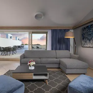 Sunset Garden Palace Apartments Apartment